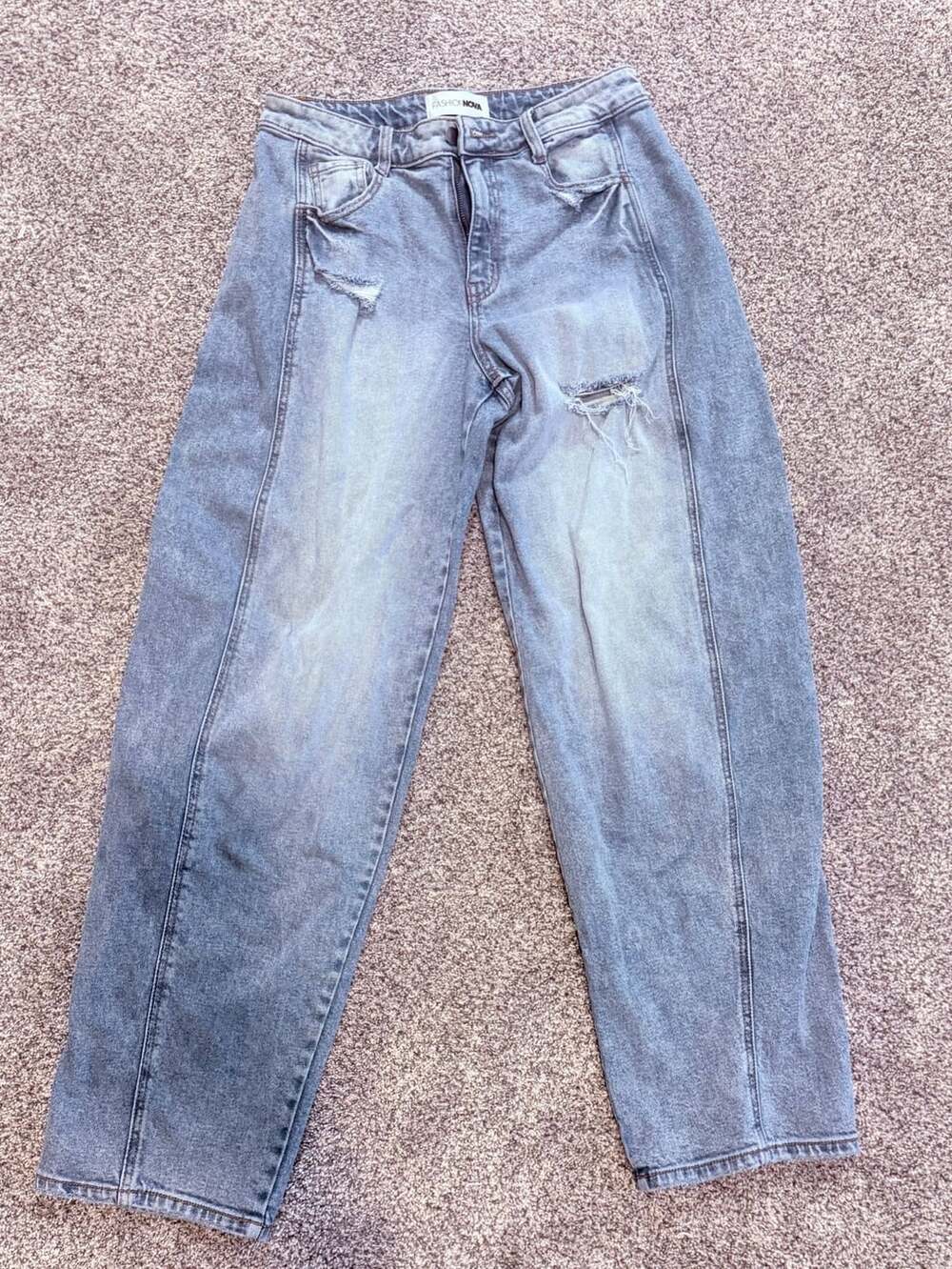 Fashion Nova Distressed Seamed Barrel Leg Jeans Size 5
